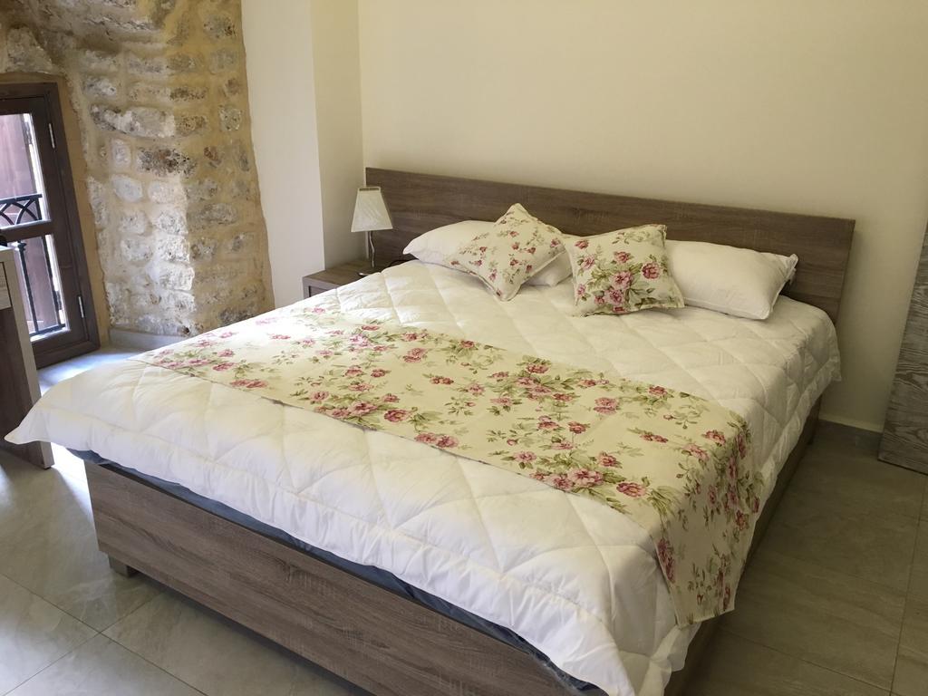 Asamina Boutique Hotel Тир Экстерьер фото