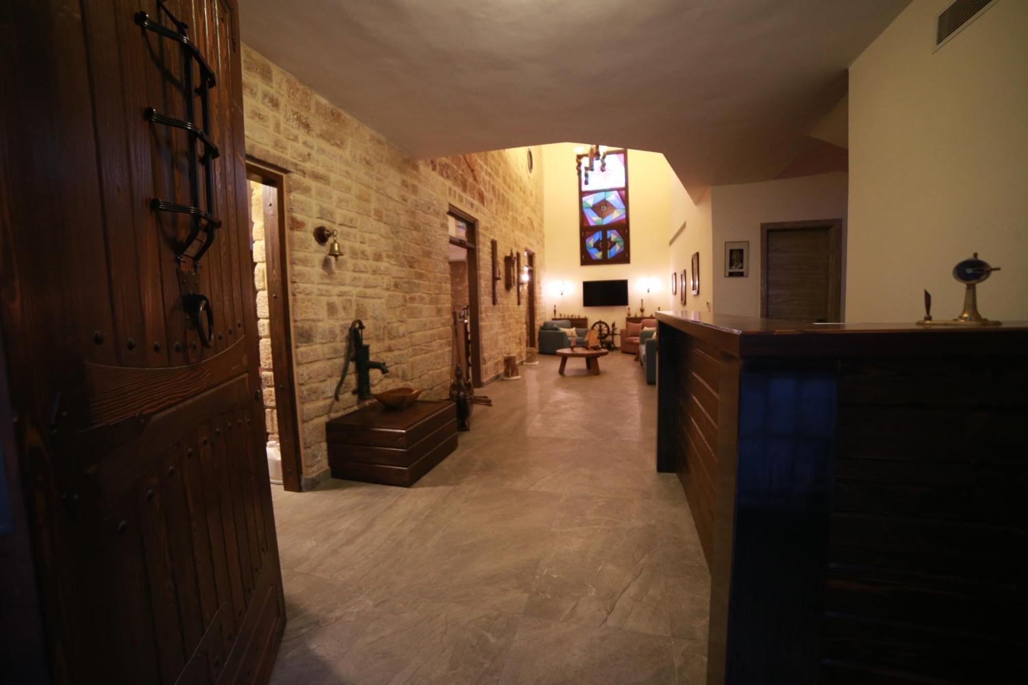 Asamina Boutique Hotel Тир Экстерьер фото