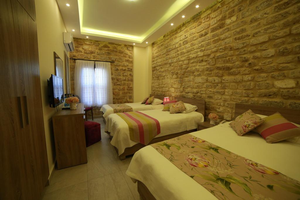 Asamina Boutique Hotel Тир Экстерьер фото