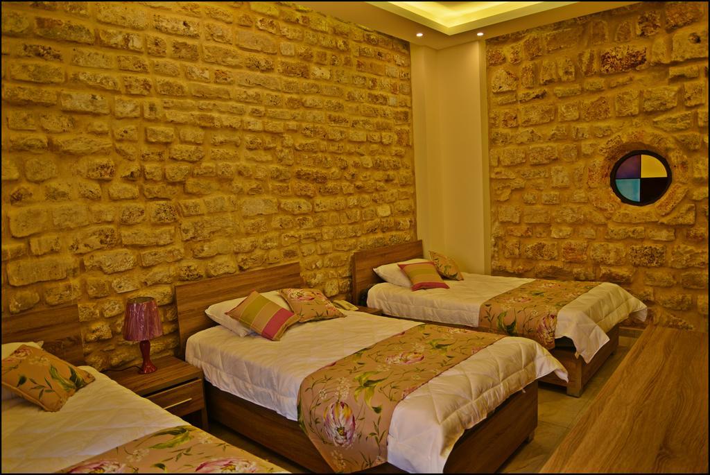 Asamina Boutique Hotel Тир Экстерьер фото
