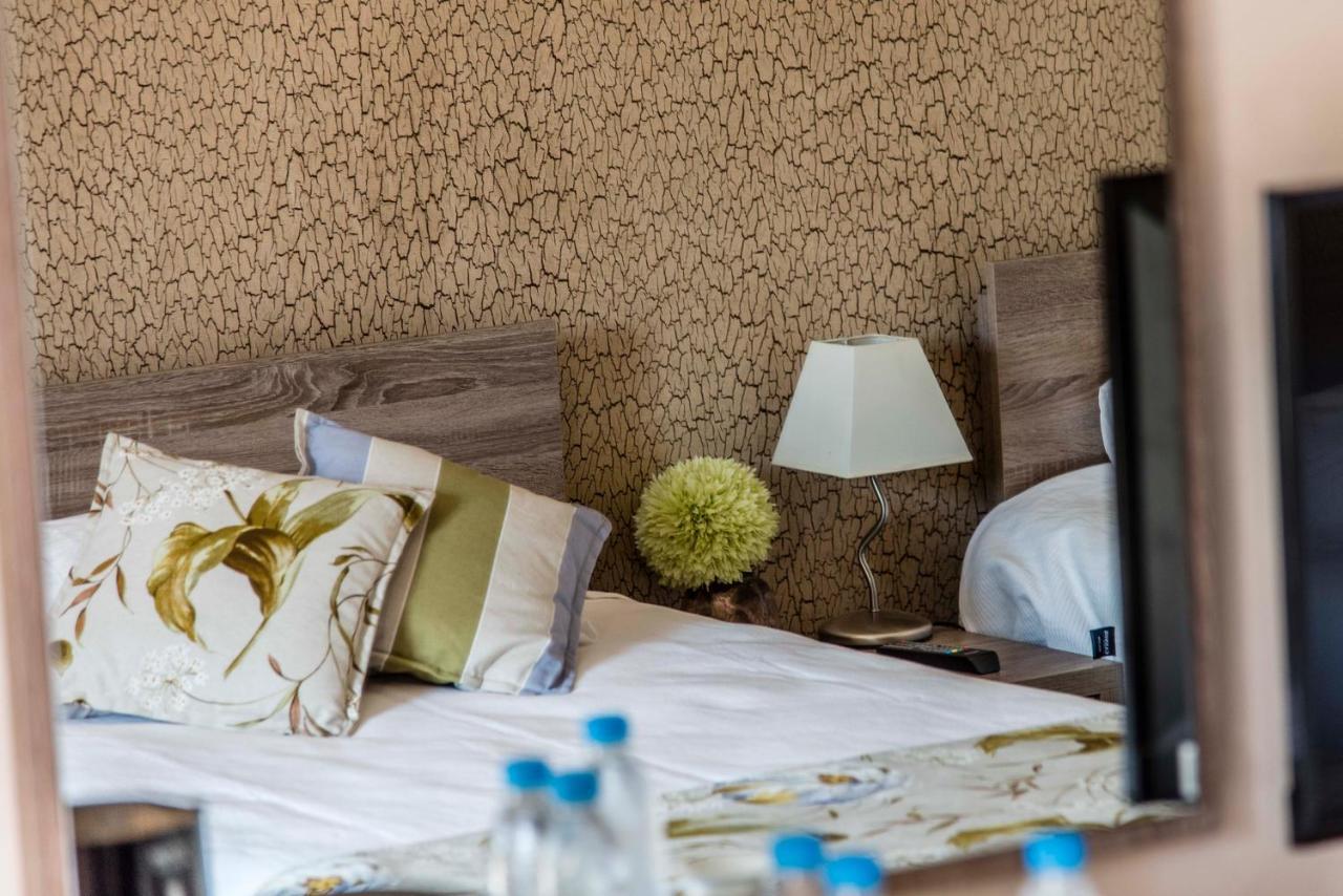 Asamina Boutique Hotel Тир Экстерьер фото