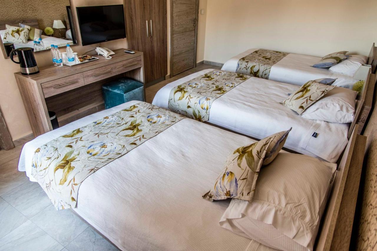 Asamina Boutique Hotel Тир Экстерьер фото